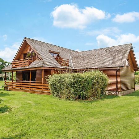 Beaconsfield Park Otel Hadnall Dış mekan fotoğraf
