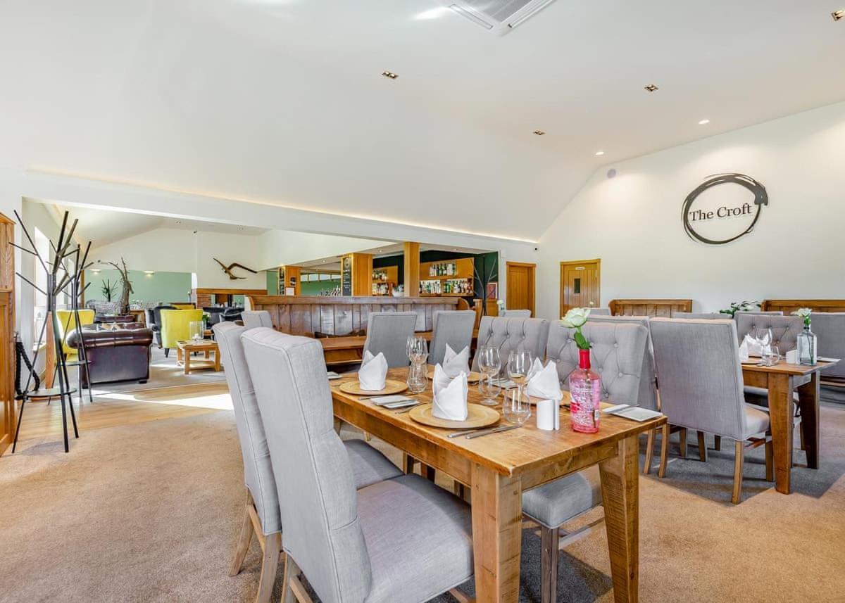 Beaconsfield Park Otel Hadnall Dış mekan fotoğraf
