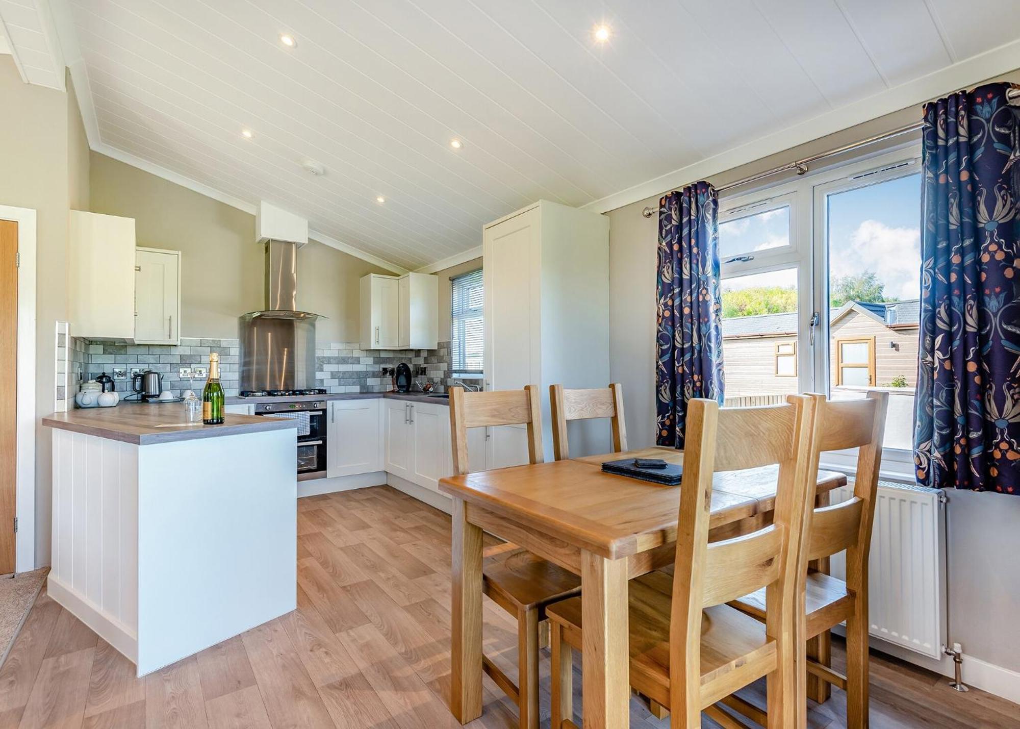 Beaconsfield Park Otel Hadnall Oda fotoğraf